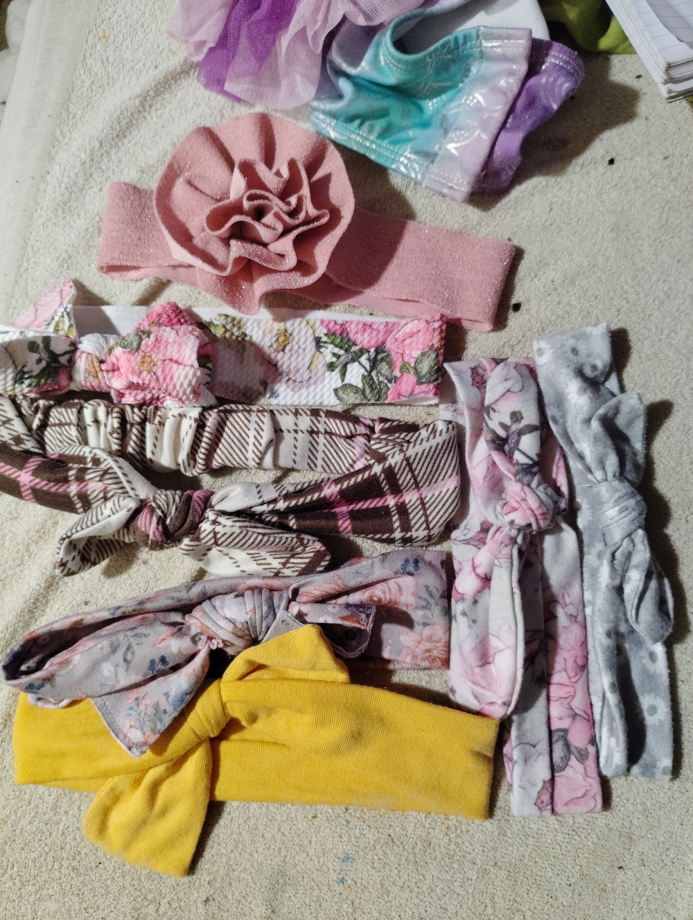 Girls 5 Floral & 1 Plaid & 1 Solid Stretch Headbands Set 7pcs
